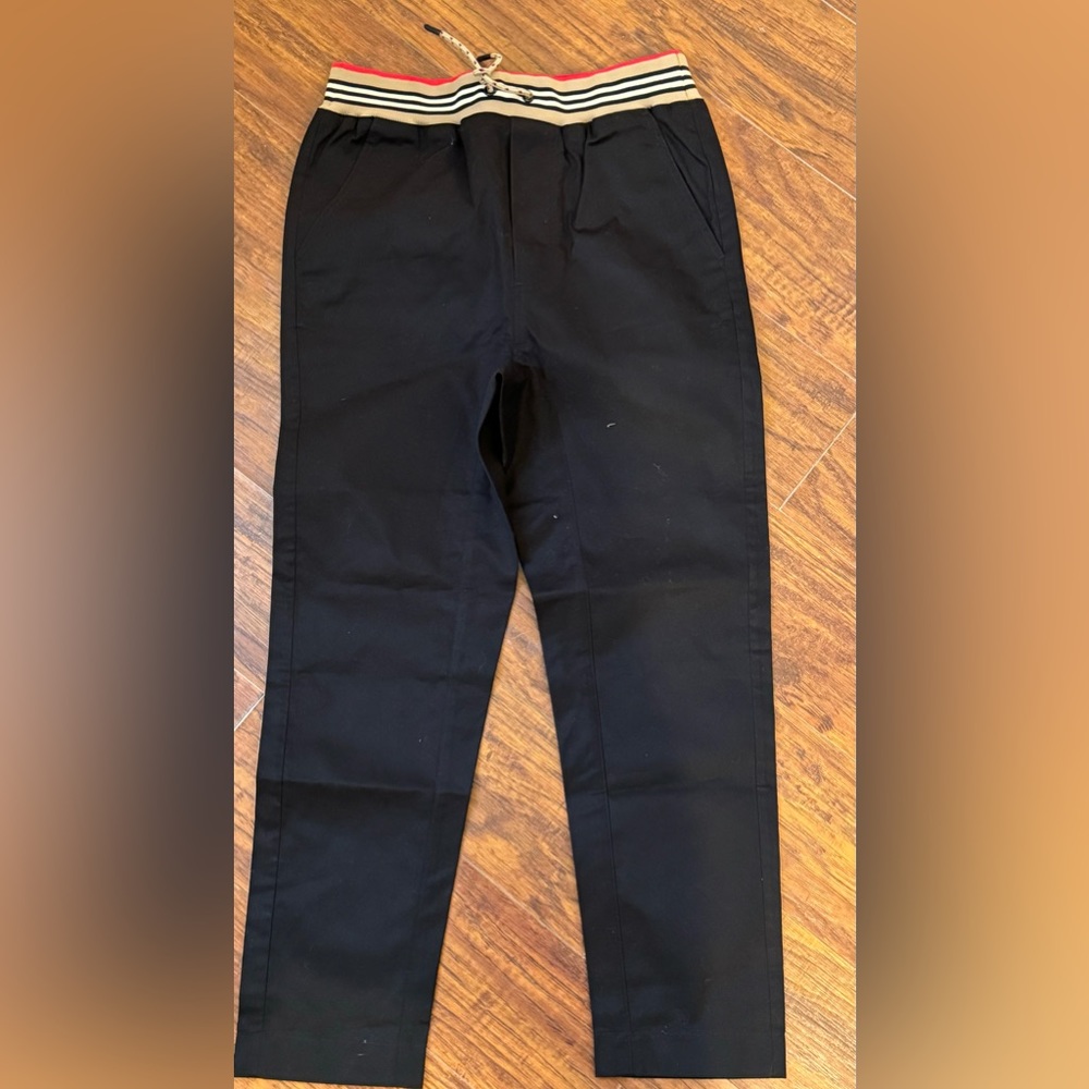 Burberry trousers 👖 Kids size 10
